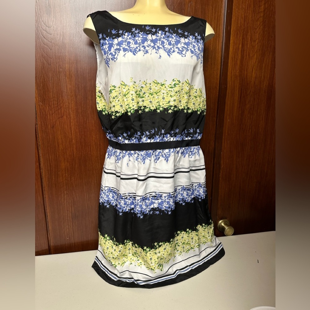 Ann Taylor Loft casual sleeveless floral dress size L
